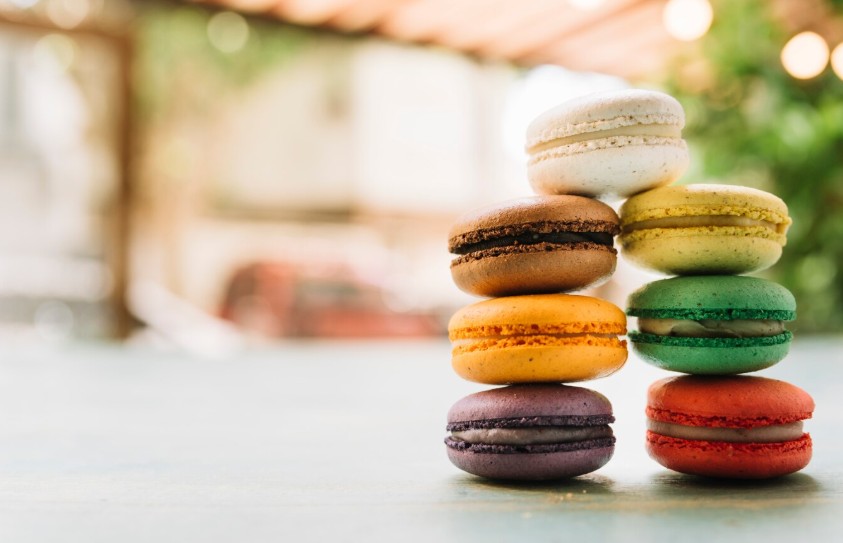 macrons